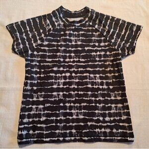 Athleta Girl girls size Large or 14 swim rash guard short sleeve EUC